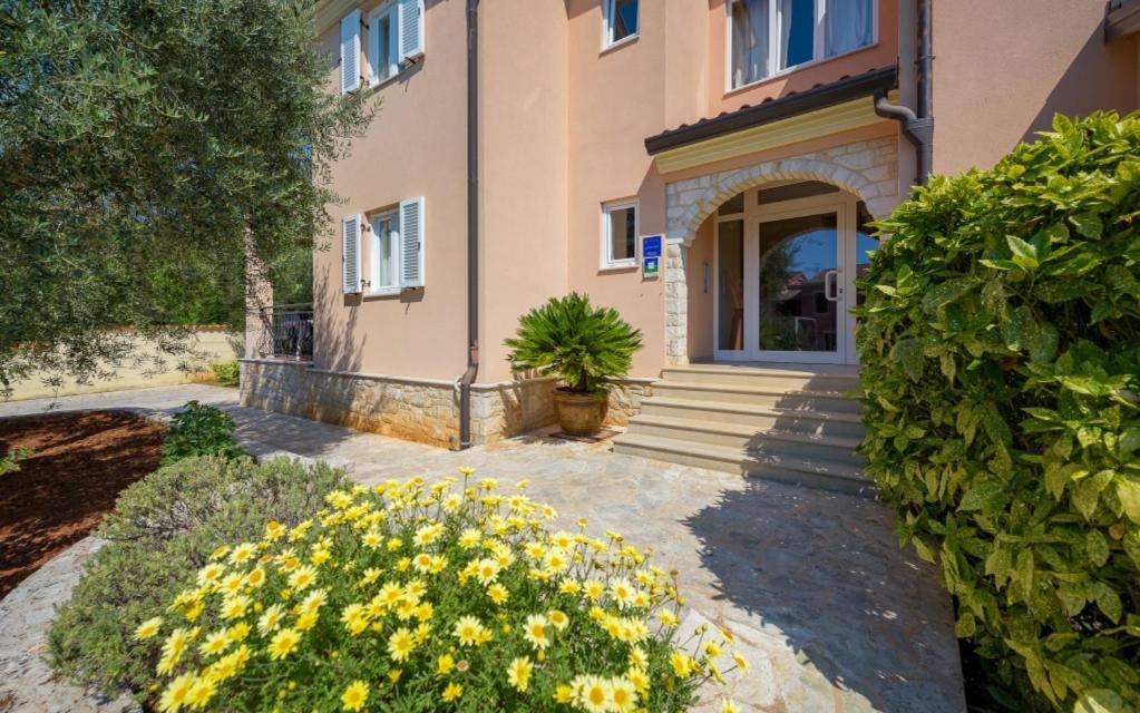 Villa Franka 113 Basanija Bagian luar foto