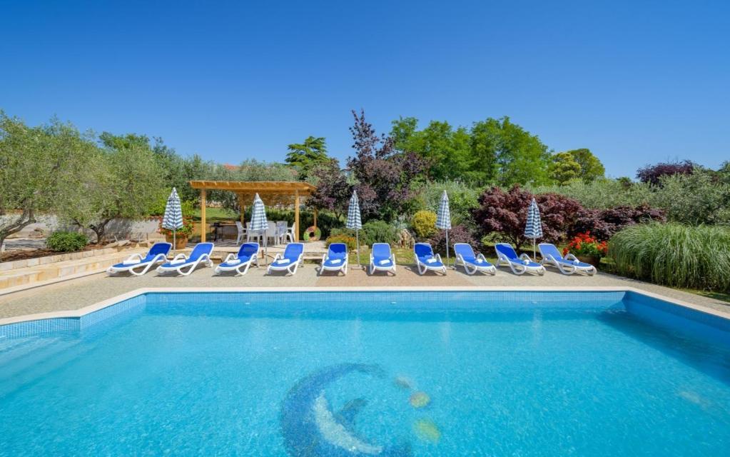 Villa Franka 113 Basanija Bagian luar foto
