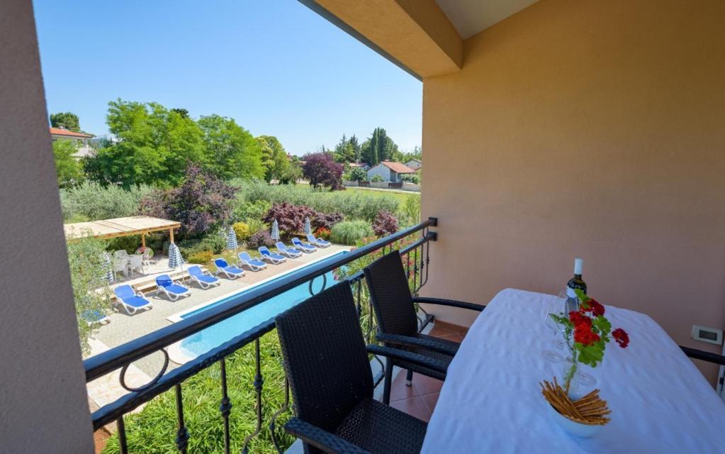 Villa Franka 113 Basanija Bagian luar foto