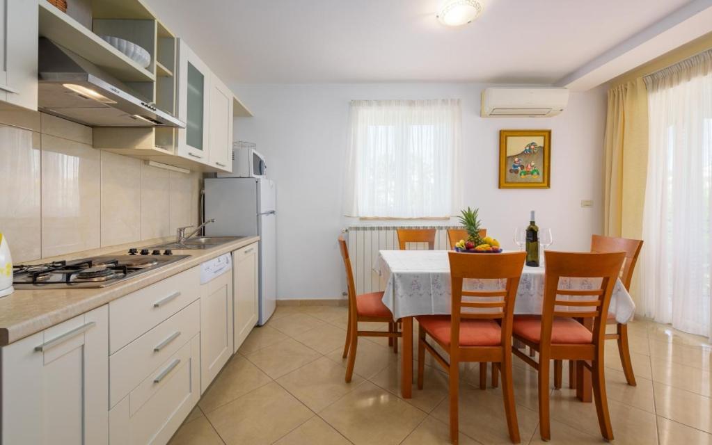 Villa Franka 113 Basanija Bagian luar foto