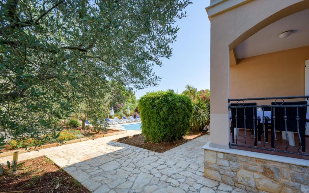 Villa Franka 113 Basanija Bagian luar foto
